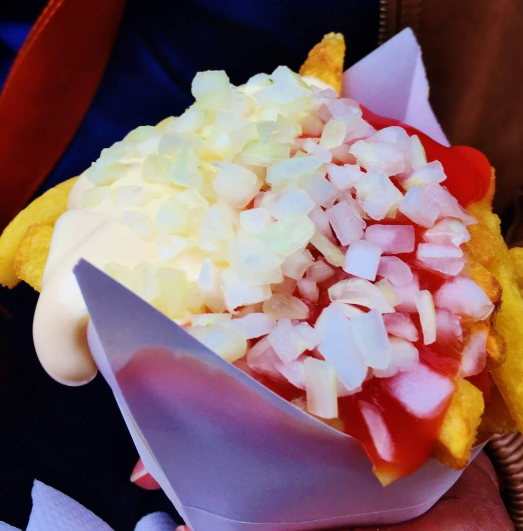 What to eat in Amsterdam - Dutch fries