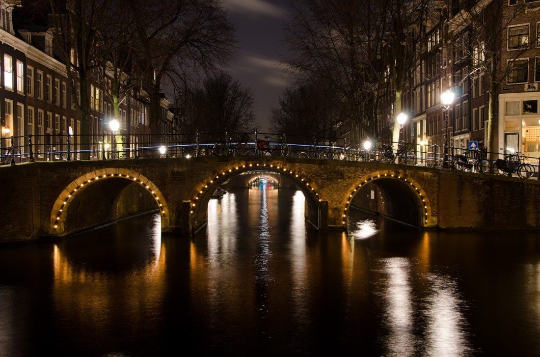 bridge-895937_1280
