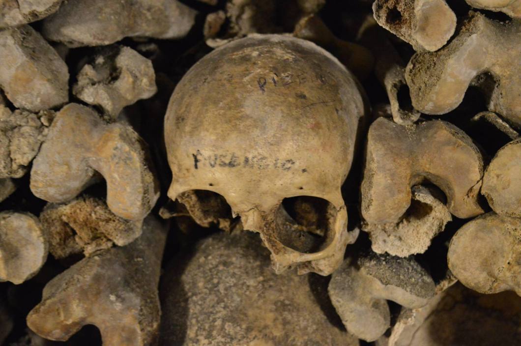catacombsof paris