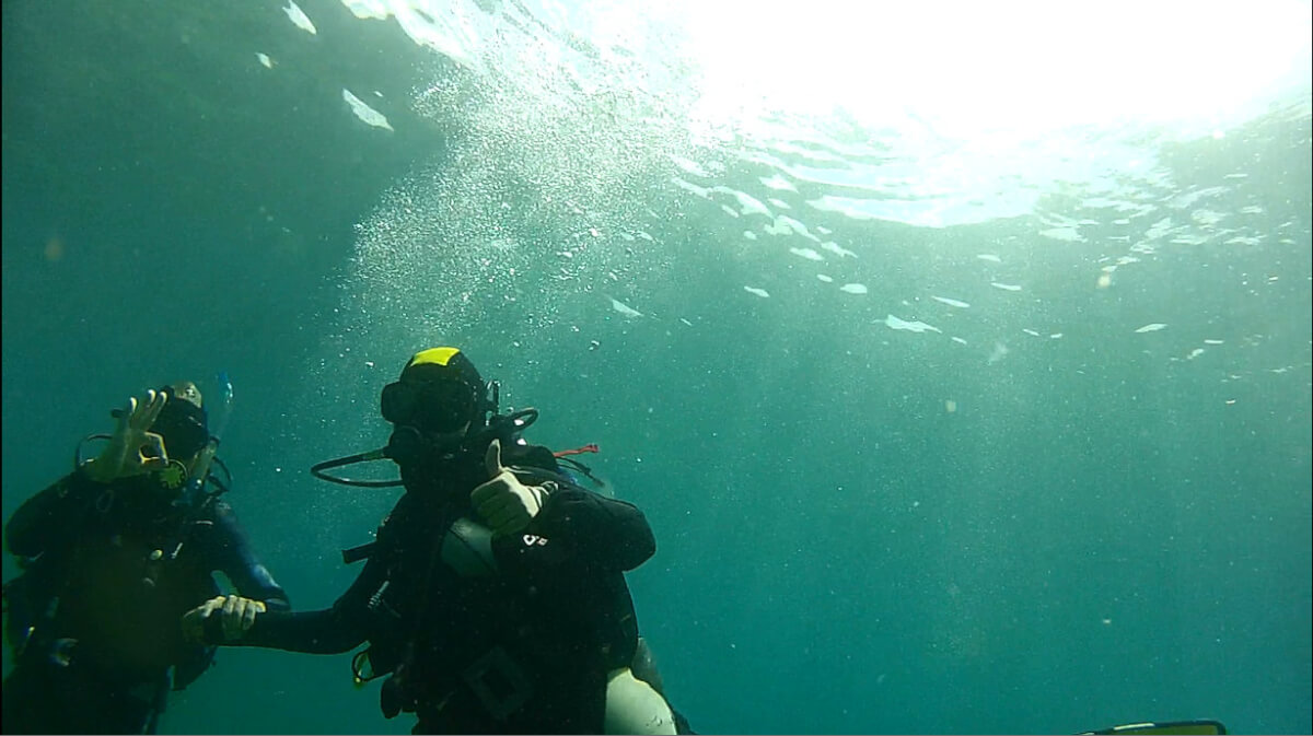 Scuba diving for the first time in Catalunya, Spain: lloret dE mar in costa brava along Mediterranean sea.How to work and travel as a diving instructor