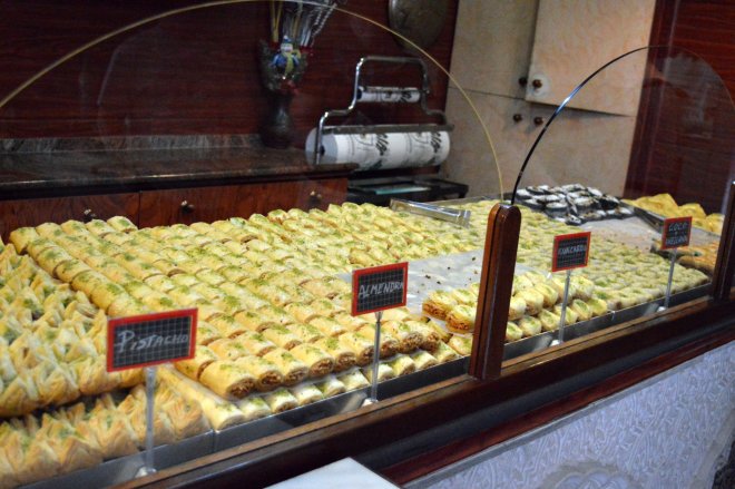 syrian pastry in gracia